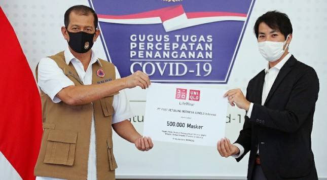 Uniqlo Indonesia Sumbang 500 Ribu Masker untuk Tenaga Medis 