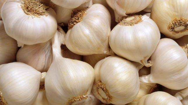 Harga Bawang Putih Melejit, Beberapa Komoditas Lain Menyusul