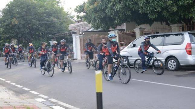 Komandan Lantamal Gowes Keliling Kompleks Kodamar Sunter Jakarta