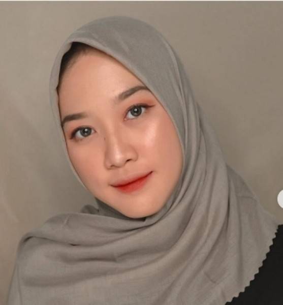 Wellisna Merduani Sukses Menjadi Beauty Influencer