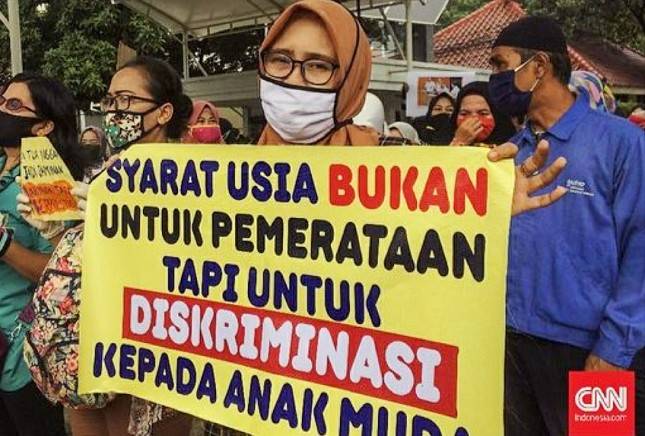 Kisruh PPDB, Orang Tua Murid di DPR: Ada Calon Siswi SMA yang Tidak Diterima Karena Faktor Usia, Padahal Ia Berprestasi dan Anak Yatim Piatu