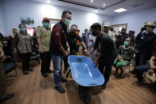 Mensos Batubara  Pastikan Kebutuhan Korban Banjir Masamba Terpenuhi