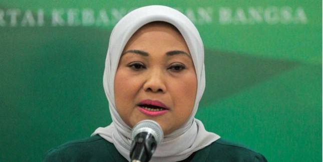 Kasus Covid-19 Melonjak, Menaker Ida Was-was! Perusahaan Diminta Berlakukan Prokes Ketat