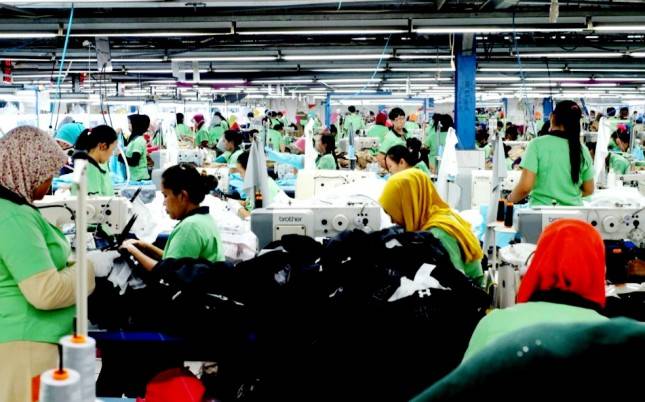 Hebat! Digandeng KemenkopUKM dan Shopee, Sejumlah UMKM Raup Penjualan Ratusan Juta Rupiah Hanya dalam Satu Minggu