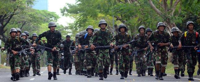 Latihan Speed March Tingkatkan Kewaspadaan Atlit Binsat Batalyon Howitzer 2 Marinir