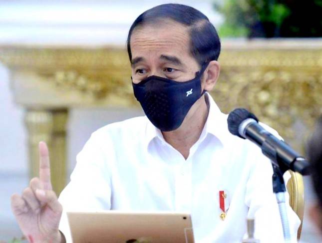 Gembira Terima Banpres Jokowi Rp2,4 Juta, Pedagang Soto Sempat Kaget: Saya Dipanggil BRI, Saya Bingung, Tidak Punya Utang Kok Dipanggil?...