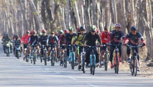 Satgas Yonif RK 744 dan Kodim 1605/Belu Gowes Bersama di Perbatasan RI-RDTL