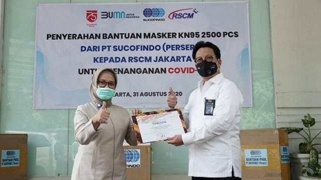 Tali Kasih Untuk Tenaga Medis RSUPN DR. Cipto Mangunkusumo,  Sucofindo Beri Bantuan Masker KN95