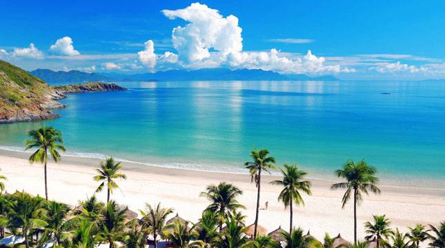 Vietnam Hapus Kebijakan Karantina untuk Wisatawan Internasional