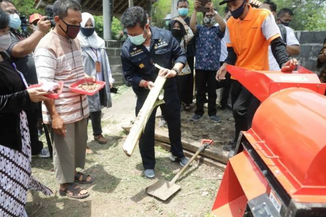 Kunjungi Karanganyar, Mentan SYL Tunjukkan Cara Baru Bertani