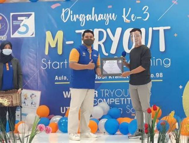 M-Tryout Berbagi Wawasan dengan Generasi Millenial