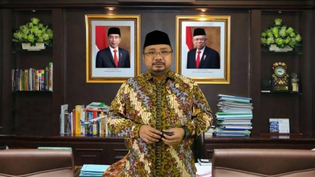Menag Yaqul Cholil: Waisak, Umat Buddha Diajak Perkuat Moderasi Beragama