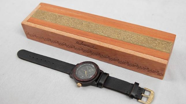 Hebat Luar Biasa! Jam Tangan Kayu Buatan Anak Muda Asal Klaten Mampu Tembus Pasar Eropa Hingga Afrika