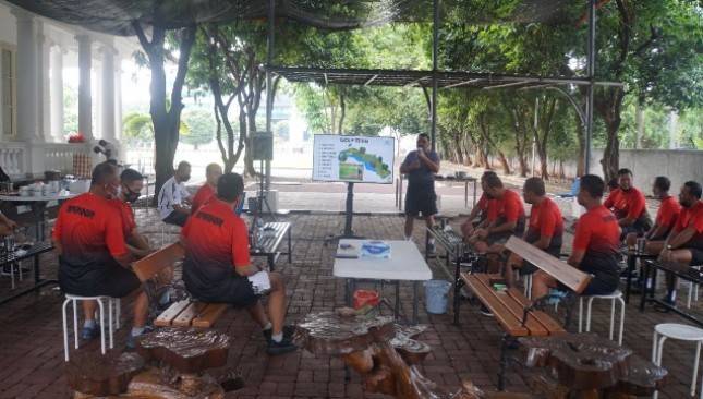 Sejumlah Pejabat Marinir Tingkatkan Olahraga Golf