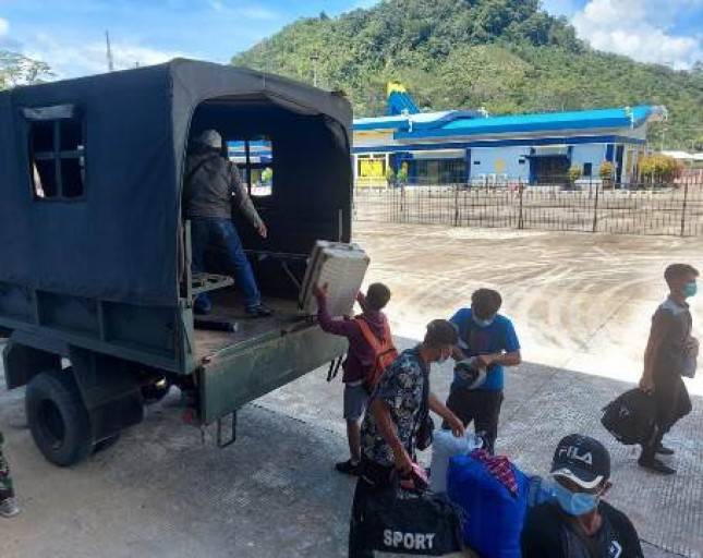 Satgas Yonif 642 Eintikong Laksanakan Pengawasan Terhadap PMI dari Malaysia