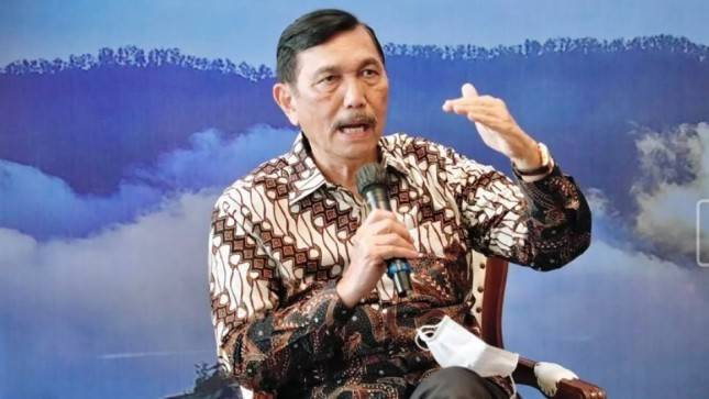 Siap-siap! Menko Luhut Bakal Buka Pintu Masuk Wisman ke Bali...