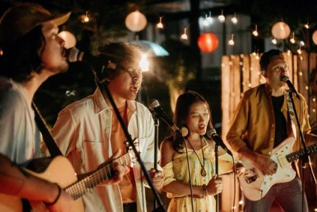 Kunto Aji Bersama Enam Musisi Lainnya Ajak Anak Muda Tetap Optimis Lewati Batas