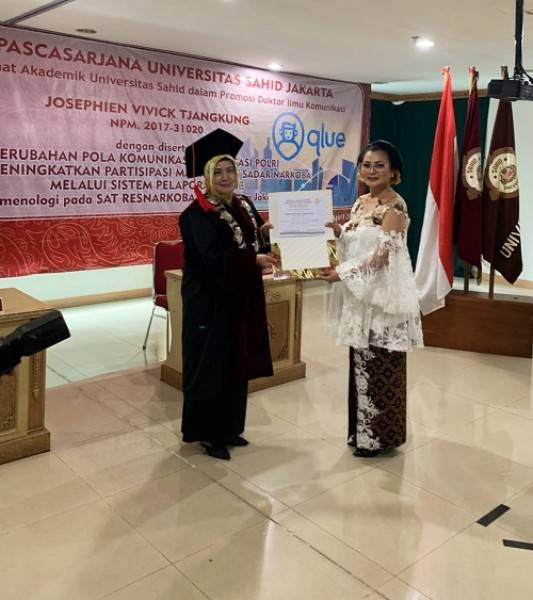 Selamat! Kompol Vivick Tjangkung Raih Gelar Doktor