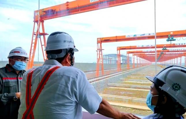Luhut Bareng Dubes China Tinjau Proyek Kereta Cepat Jakarta- Bandung:&nbsp;Tiap 3 Bulan Kita Cek, 2022 Selesai...   