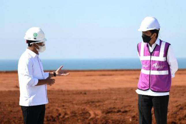 Sektor Industri Kaca akan Dibangun di Batang Jawa Tengah