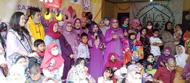  Artis Senior Erna Santoso dan  Yayasan Pena Menggelar Safari Ramadan Kareem 2021 di 8 Kota
