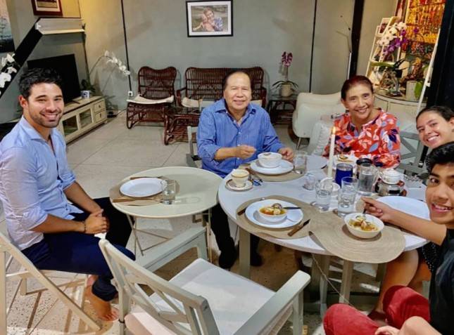 Rizal Ramli Pamer Potret Bukber Bareng Susi Pudjiastuti, Warganet Heboh: Go go 2024...