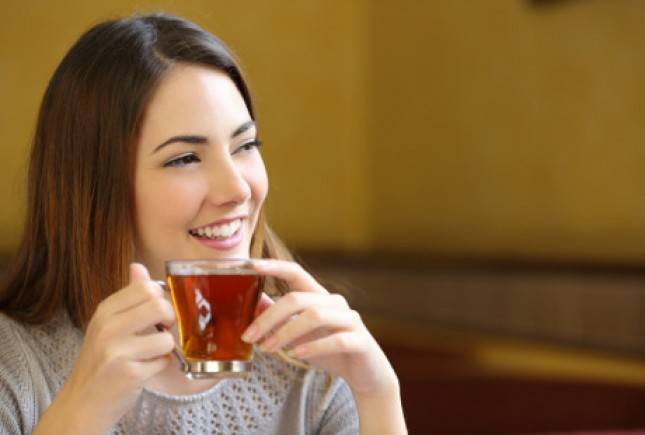 Ini Sebabnya Dilarang Minum Teh Saat Sahur