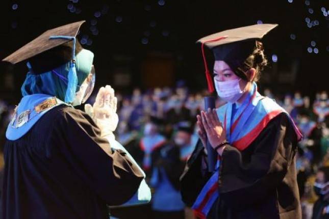 Wisuda Universitas Nusa Mandiri Terapkan Protokol Kesehatan