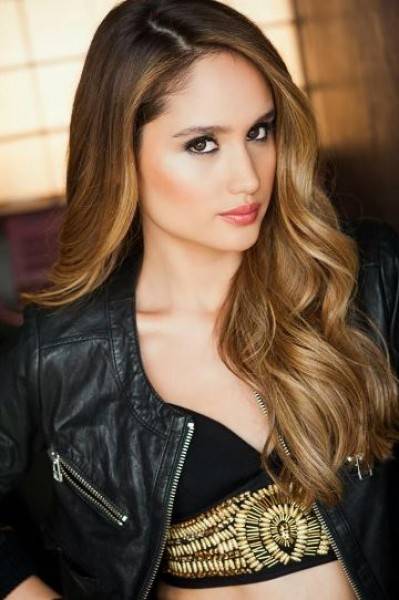 JD.ID Tunjuk Cinta Laura Kiehl sebagai Brand Ambassador