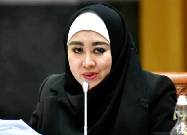 DPR Cantik Ini Minta Negara Harus Hargai Pengabdian Para Honorer: Angkat Langsung Jadi PNS, Tanpa Lihat Usia dan Tanpa Tes