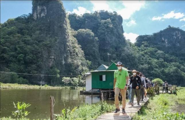 Sandiaga Uno Minta Pengelola Gunakan Platform Digital Kembangkan Desa Wisata