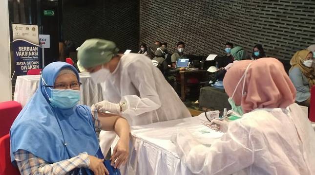 Cegah Penyebaran Covid-19, GPFI Gandeng BAIS TNI, EMT IDI dan Dinas Kesehatan Jakarta Selatan Gelar Program Serbuan Vaksinasi