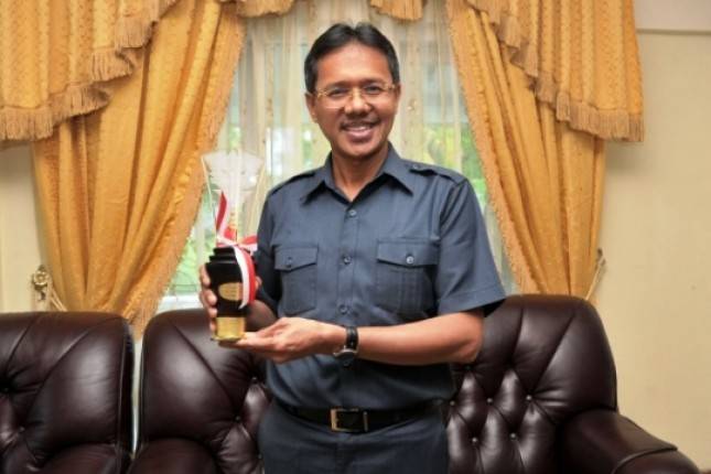 Gubernur Sumbar Irwan Baca Puisi di Malam Takbiran