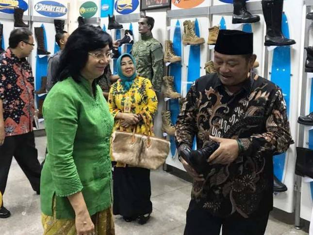 IKM Alas Kaki Binaan Kemenperin Jadi Official Souvenir Asian Games 2018