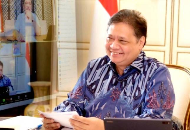 Kabar Gembira dari Airlangga! Pemerintah Bakal Terus Gulirkan Triliunan Dana Bansos untuk Penuhi Kebutuhan Masyarakat di Masa PPKM 