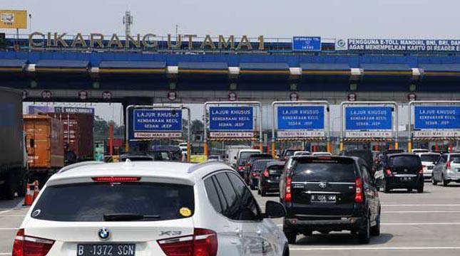 Arus Kendaraan ke Cikampek Naik 18 Persen