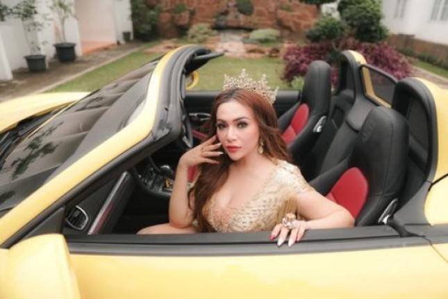 Artis Marisha Putri Galau Antara Sarjana, Bisnis dan Karir