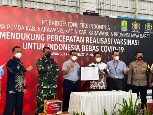  Bridgestone Indonesia dan KADIN Adakan Vaksinasi Massal di Karawang