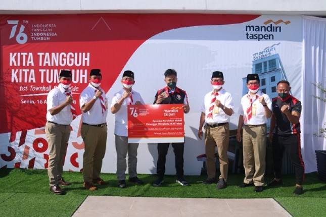 Harumkan Bangsa Indonesia, Bank Mandiri Taspen Berikan Bonus kepada Lifter Rahmat Erwin Abdullah