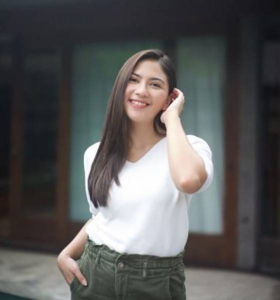Artis Jessica Mila Tetap Cantik Walau Jarang ke Salon Selama Pandemi Covid-19