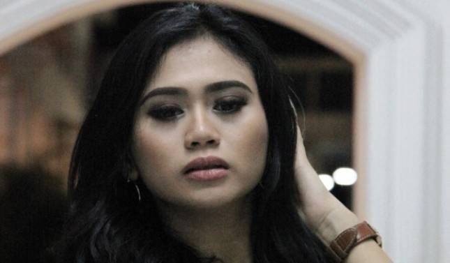Tessa  Pulen memilih Jadi Seken Tapi Pulen