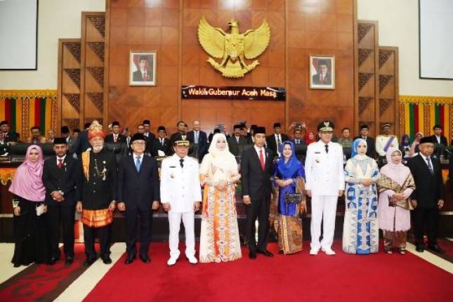Presiden Jokowi Hadiri Pelantikan Gubernur-Wakil Gubernur Aceh