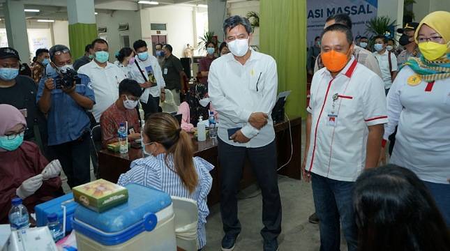 Kejar Herd Immunity, Kemenperin Pantau Vaksinasi Ribuan Pekerja Industri di Kudus dan Pati