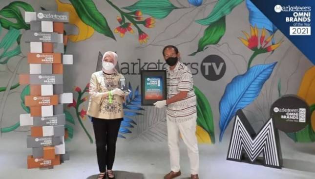 BCA Raih Penghargaan Marketeers OMNI Brands of the Year 2021