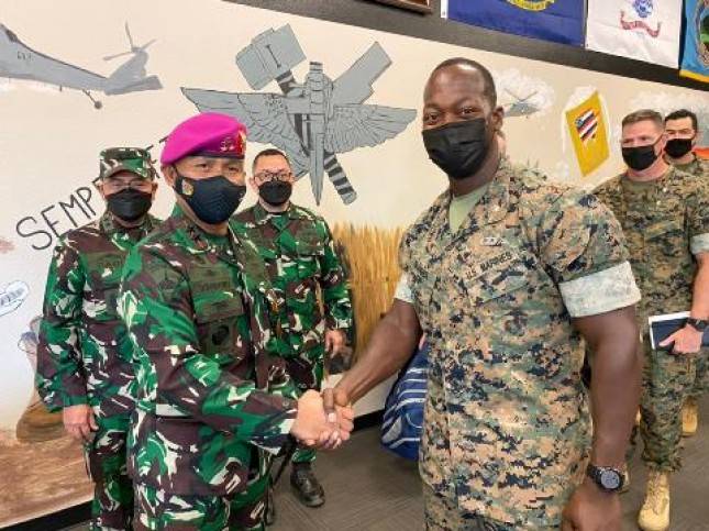 Asops Kasal dan Dankormar  Mayjen (Mar) Suhartono Tinjau Latma Recon Exercise 21-1 di California