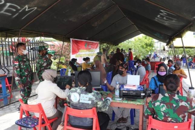 Kodam XVII Cenderawasih Bersama FKUB Kab Keerom Gelar Serbuan Vaksinasi