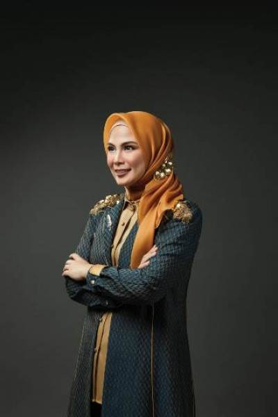 Perancang Busana Nina Nugroho Optimalkan Sektor Industri Fashion Nasional