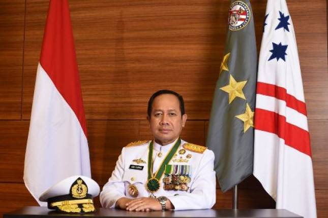 Kepala Bakamla Laksdya TNI Dr. Aan Kurnia Raih Gelar Doktor