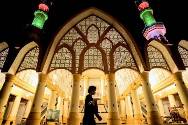  Miliki Potensi Kembangkan Industri Halal, Kemenparekraf Ingin RI Jadi Pusat Ekonomi Syariah Dunia