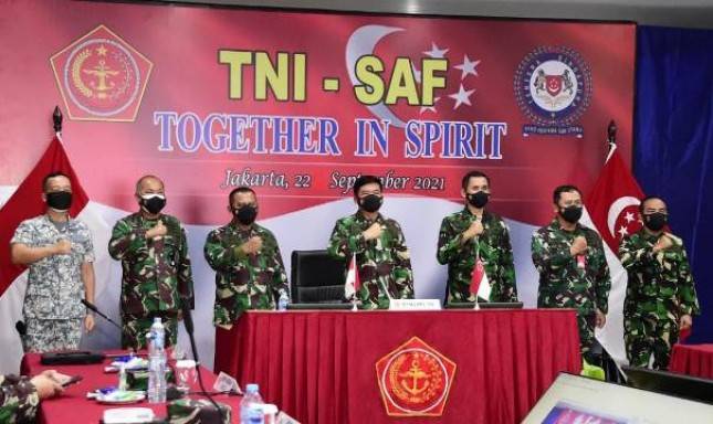 Panglima TNI Marsekal Hadi Tjahjanto Laksanakan Virtual Informal Meeting dengan Pangab Singapura